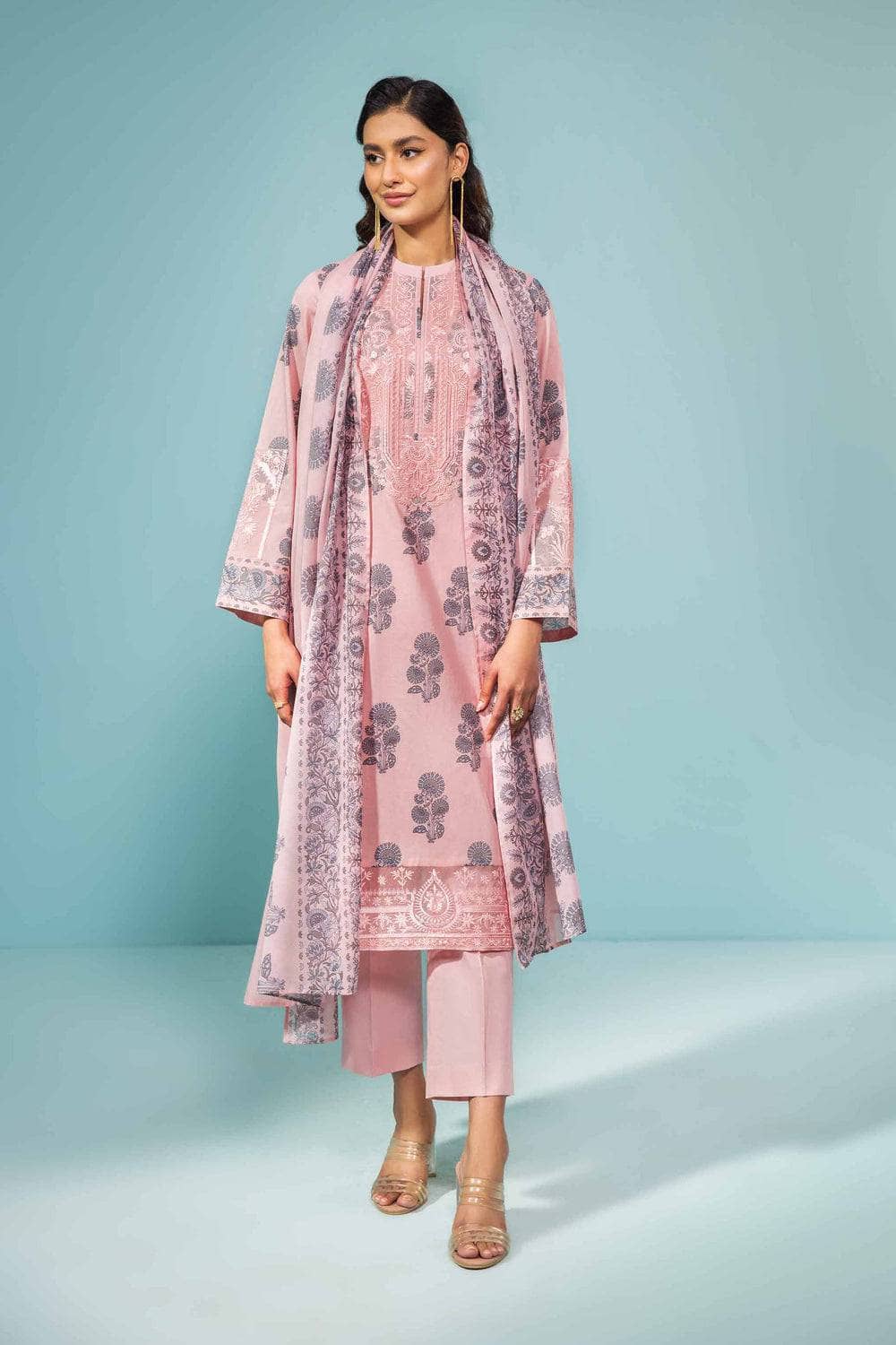 img_nishat_lawn_23_awwal_boutique