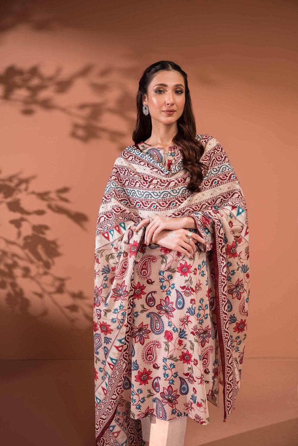 img_nishat_lawn_23_awwal_boutique