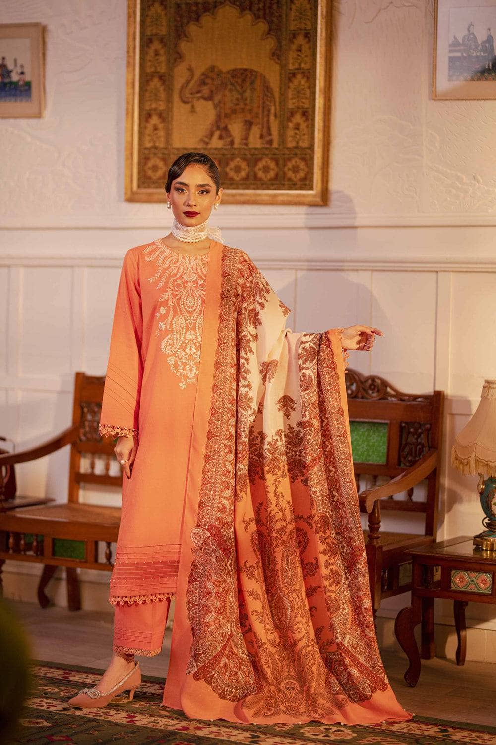 img_nishat_winter_23_awwal_boutique
