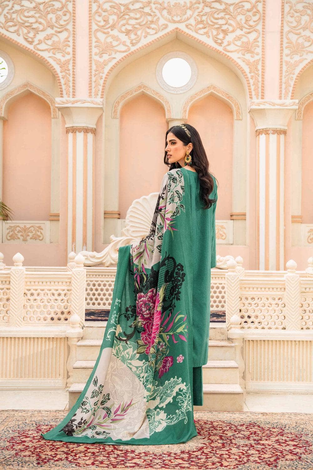 img_nishat_winter_23_awwal_boutique