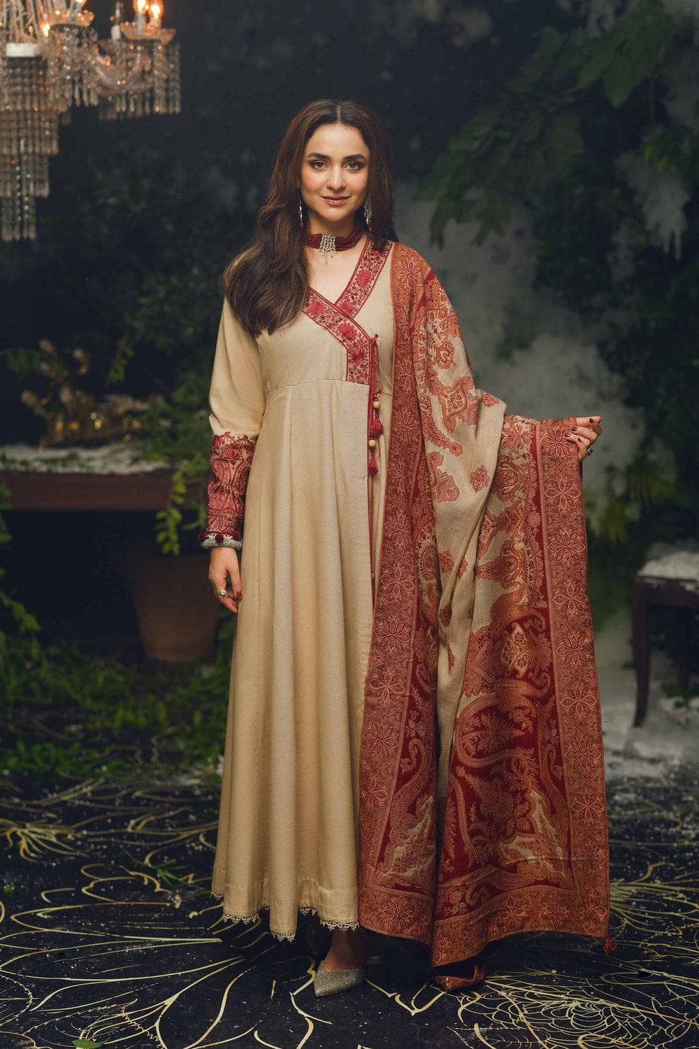 img_nishat_winter_23_awwal_boutique