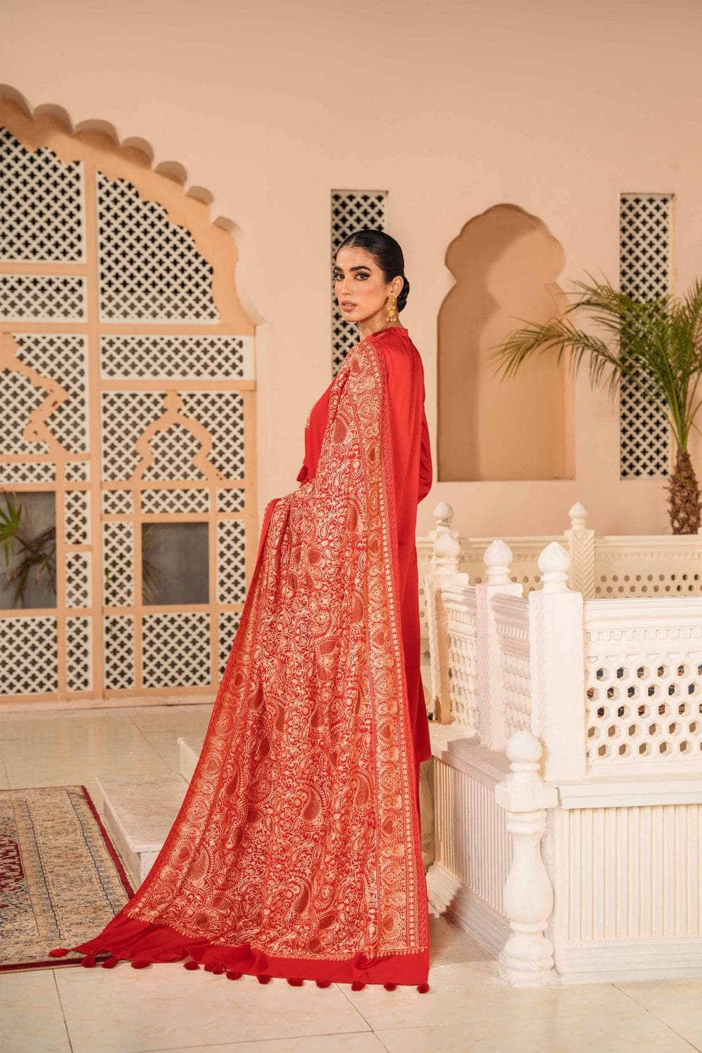 img_nishat_winter_23_awwal_boutique