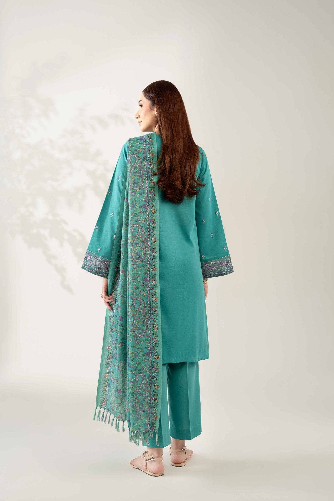img_nishat_winter_awwal_boutique