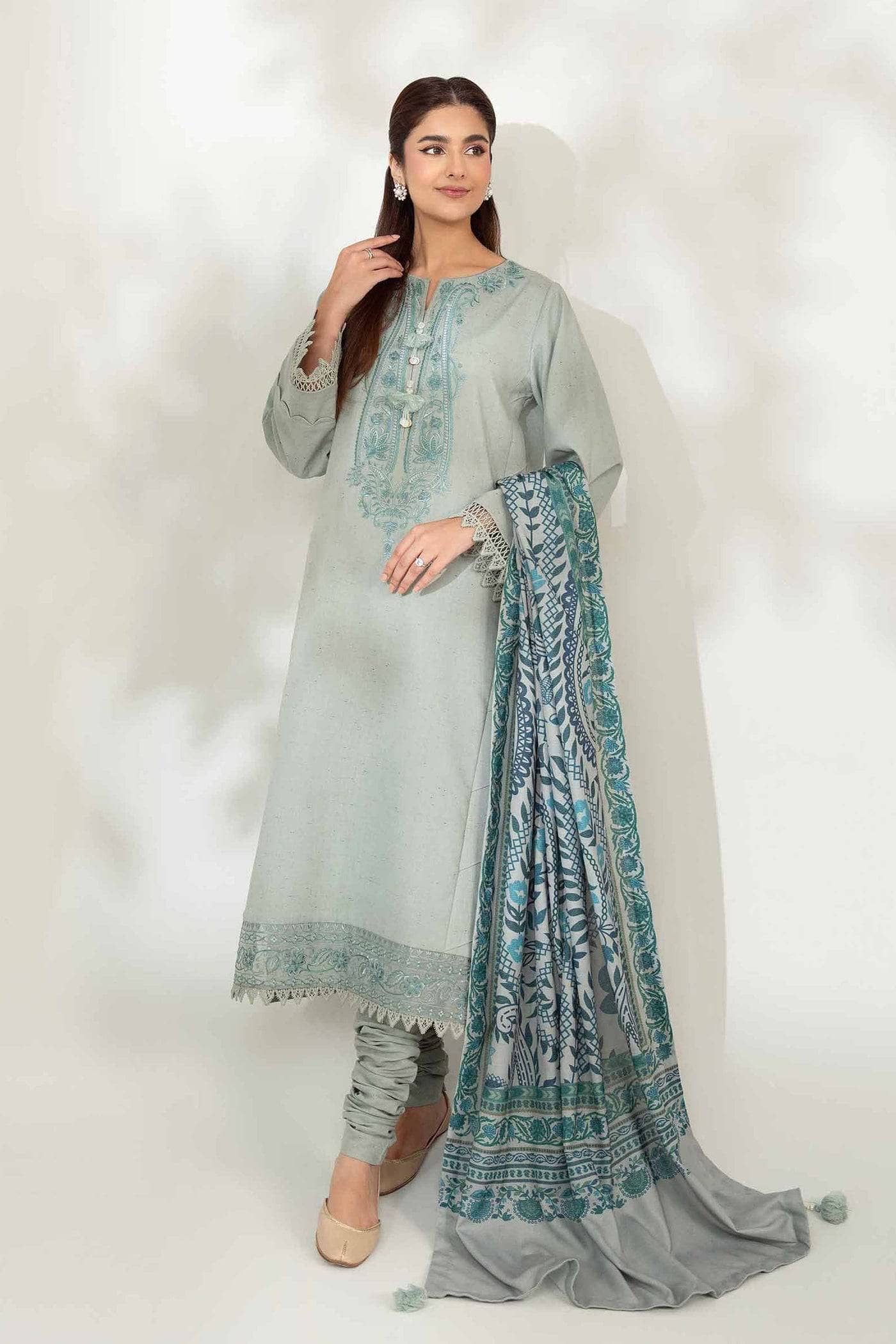 img_nishat_winter_awwal_boutique