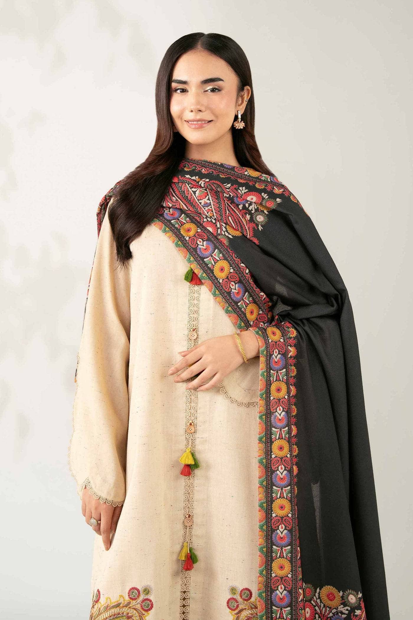 img_nishat_winter_awwal_boutique
