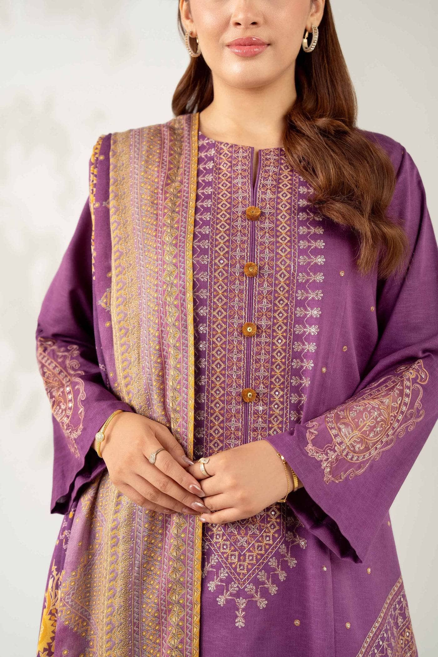 Nishat Winter 25/Digital Printed Embroidered Suit - 42502702/Karandi