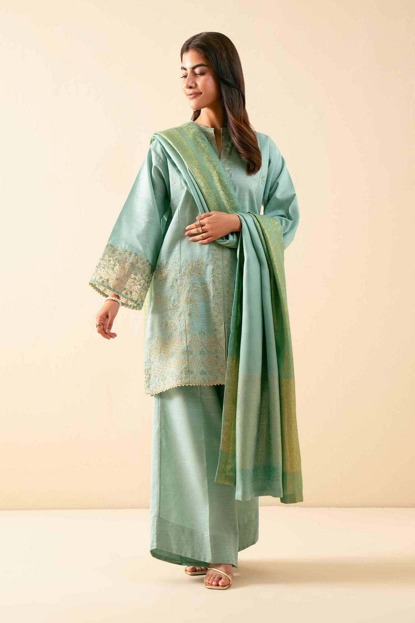 img_nishat_winter_awwal_boutique_awwal_boutique