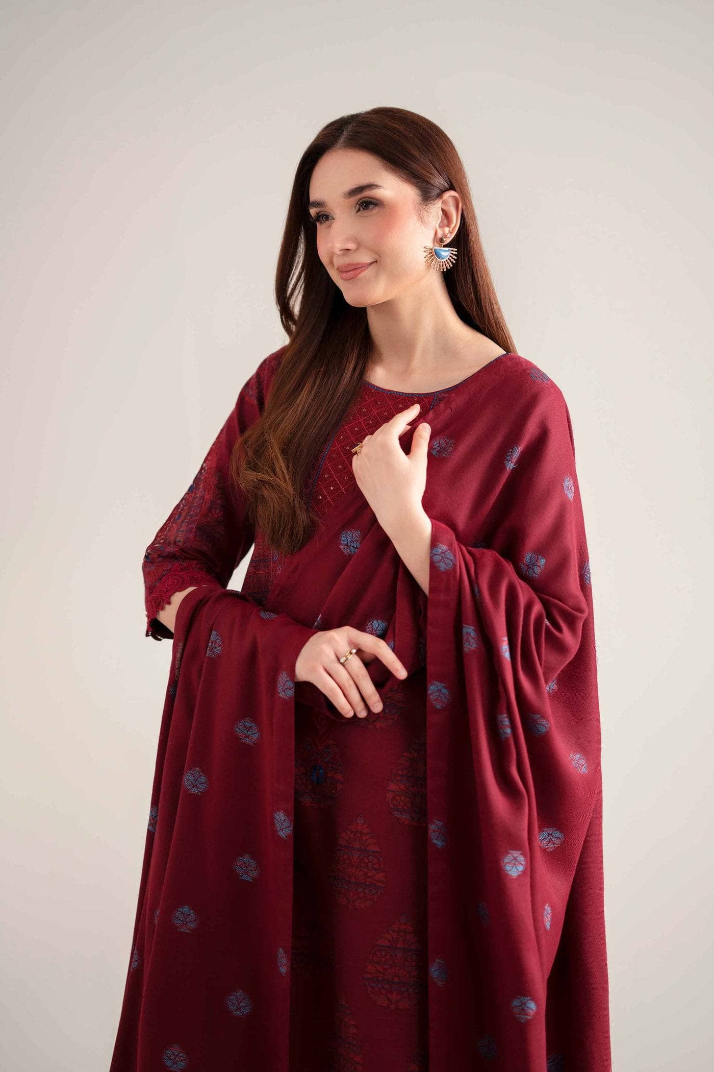 img_nishat_winter_awwal_boutique