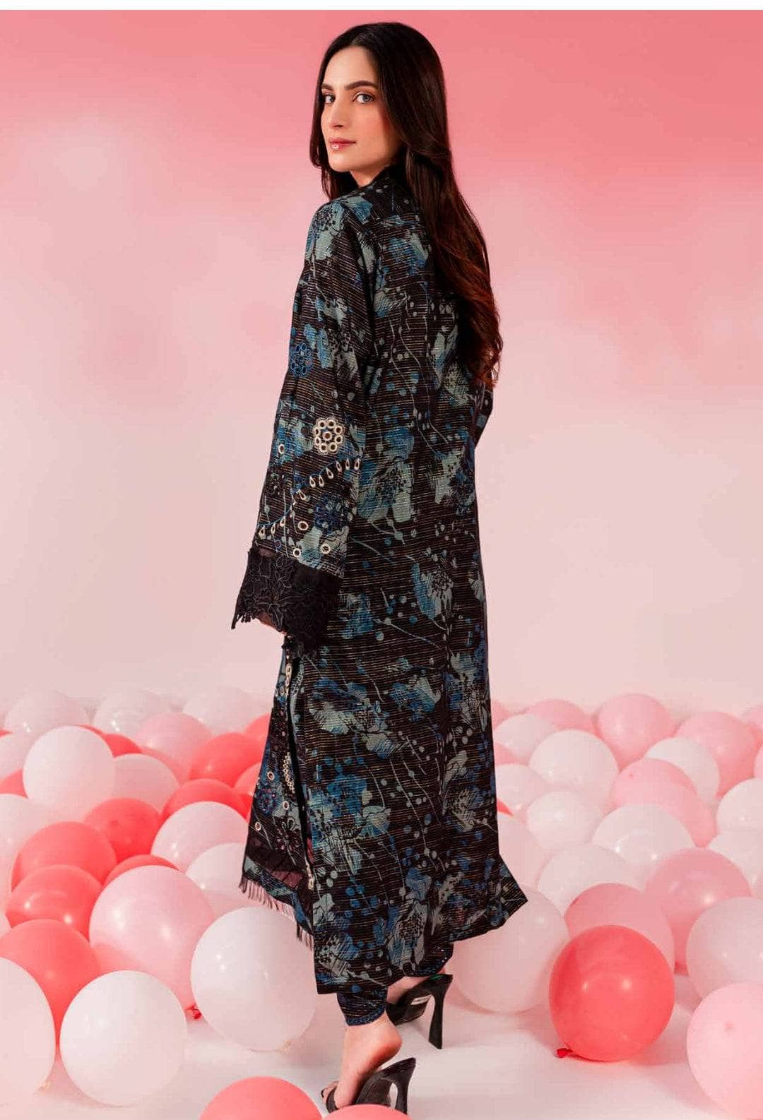 img_nureh_ballerina_24_awwal_boutique