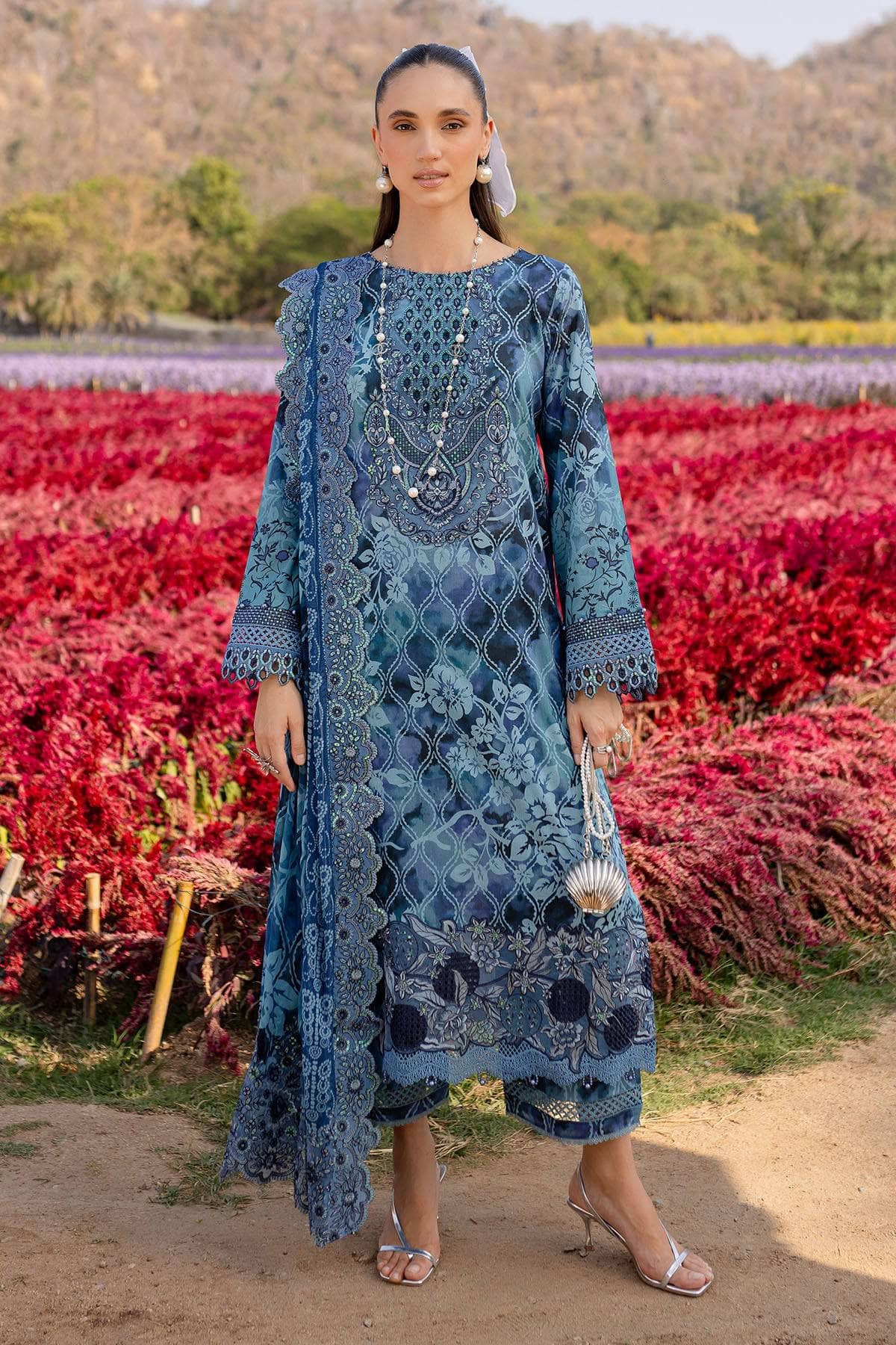 img_nureh_bloom_lawn_awwal_boutique