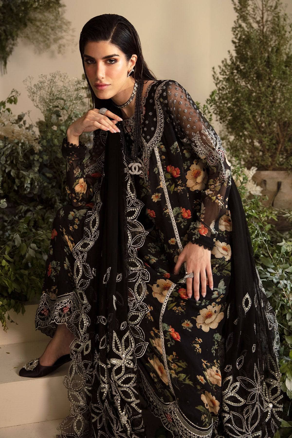 img_nureh_amaya_luxury_lawn_awwal_boutique