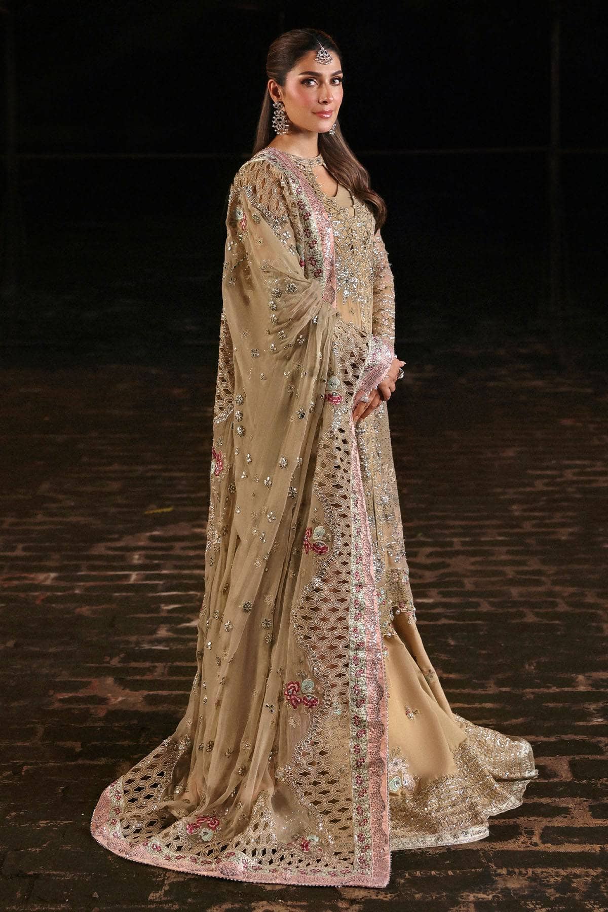 img_nureh_jhoomro_wedding_edition_awwal_boutique