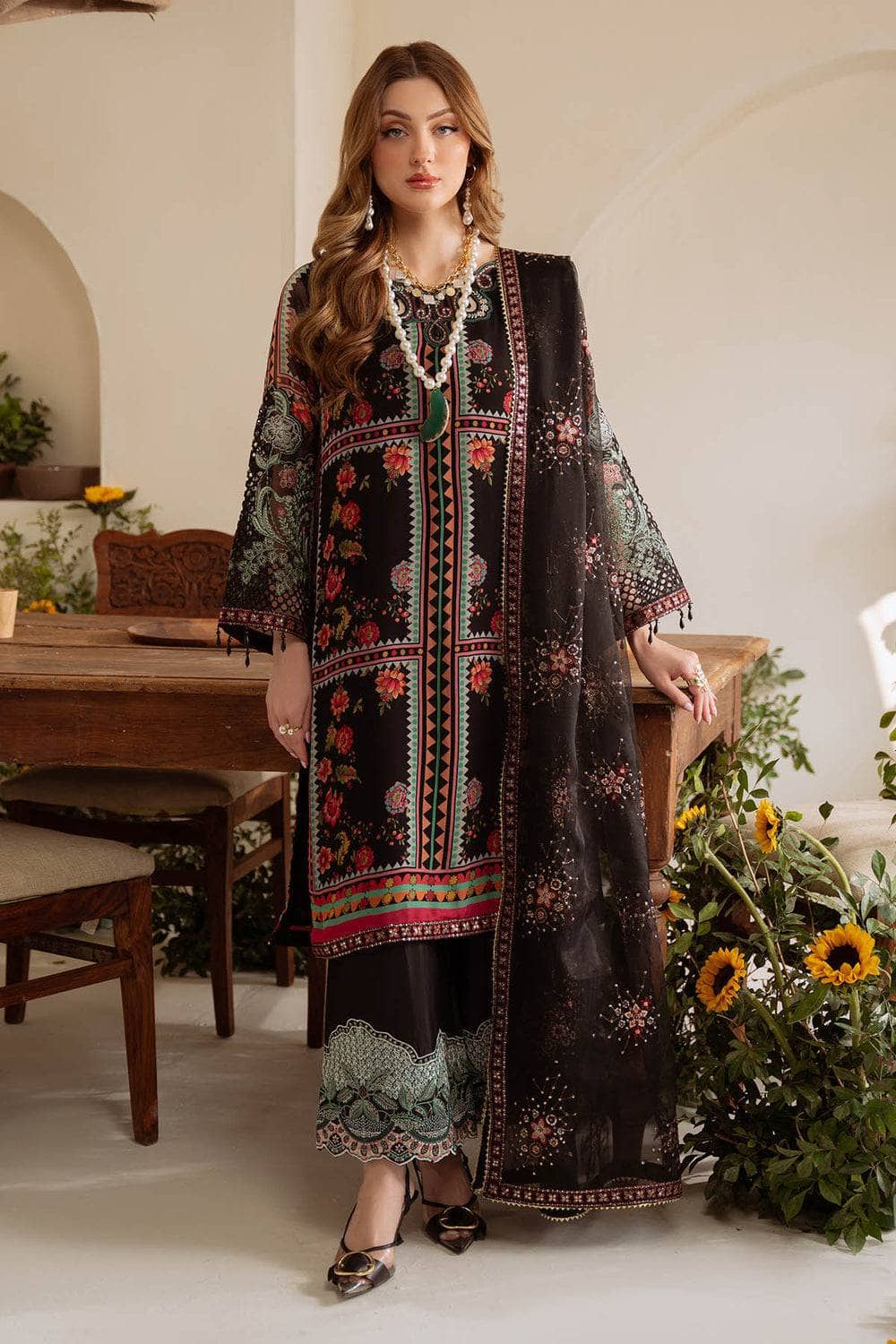 img_nureh_amaya_luxury_formals_awwal_boutique