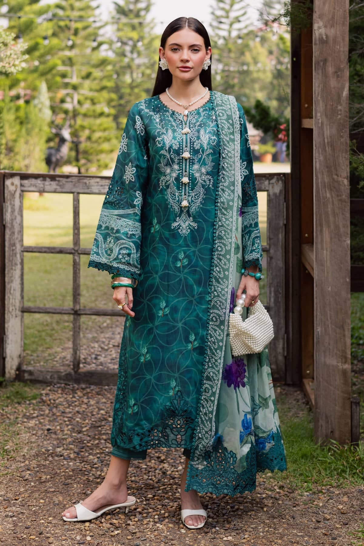 img_nureh_gardenia_26_awwal_boutique