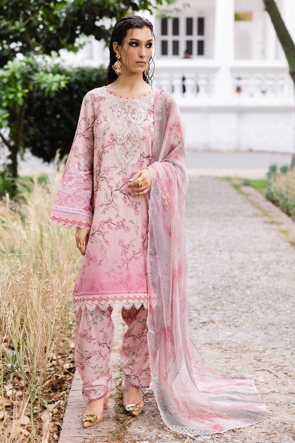 Nureh Lawn Pakistani Suit Nureh Daily Delight Chikankari Lace Collection/01