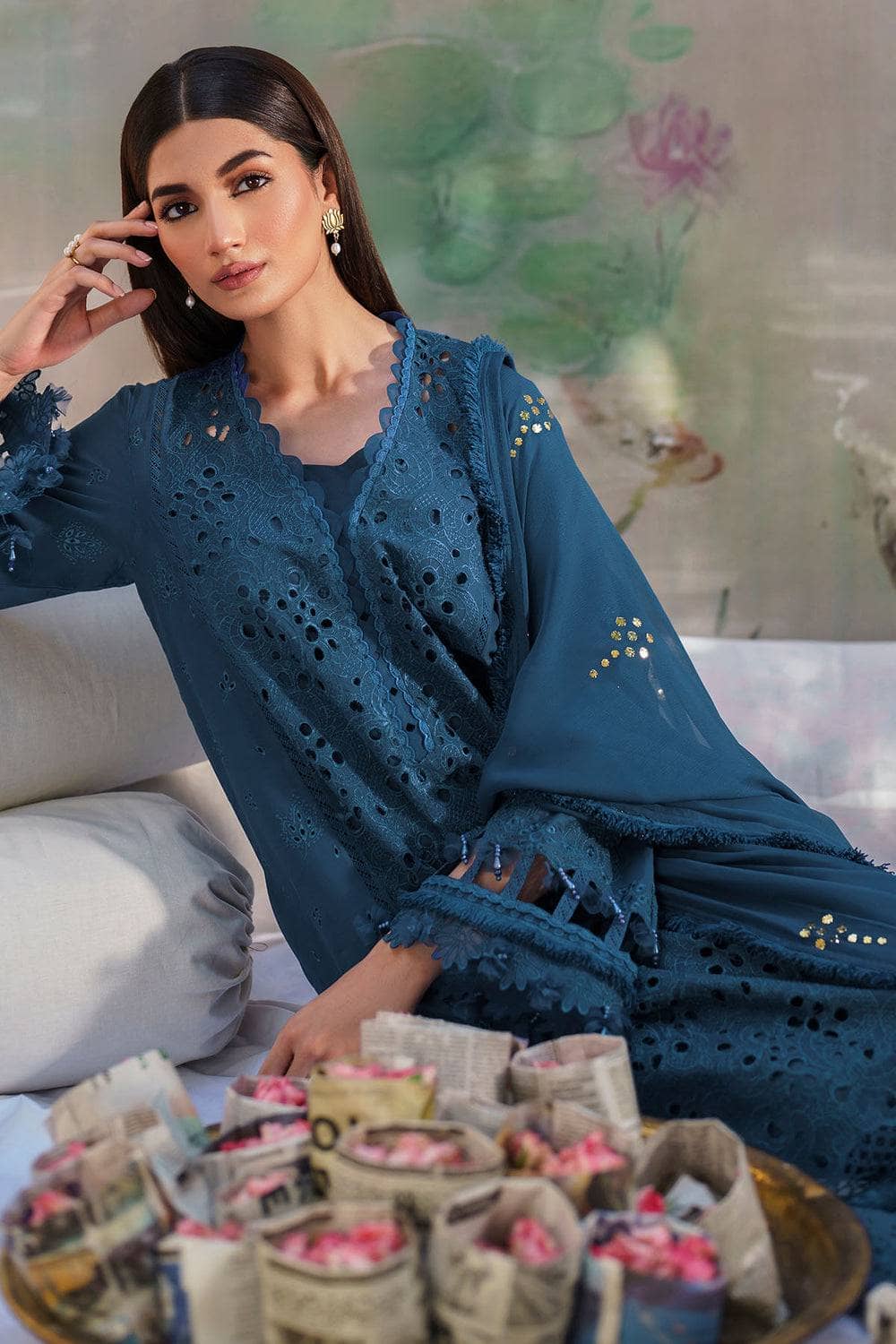 img_nureh_dhoop_kinaray_lawn_24_awwal_boutique
