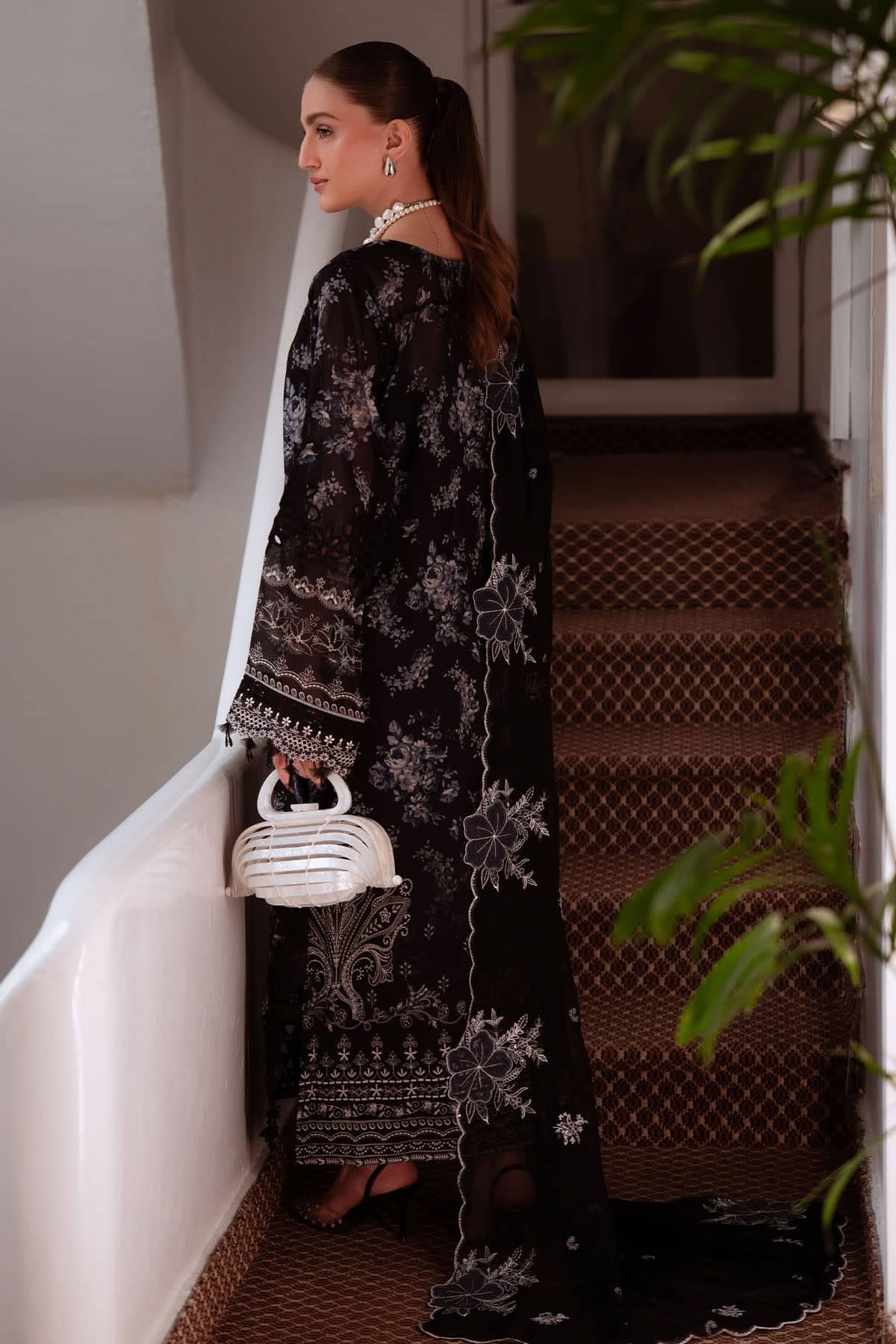 Nureh Maya Swiss Lawn 26/NS 164/Embroideried Chiffon Dupatta