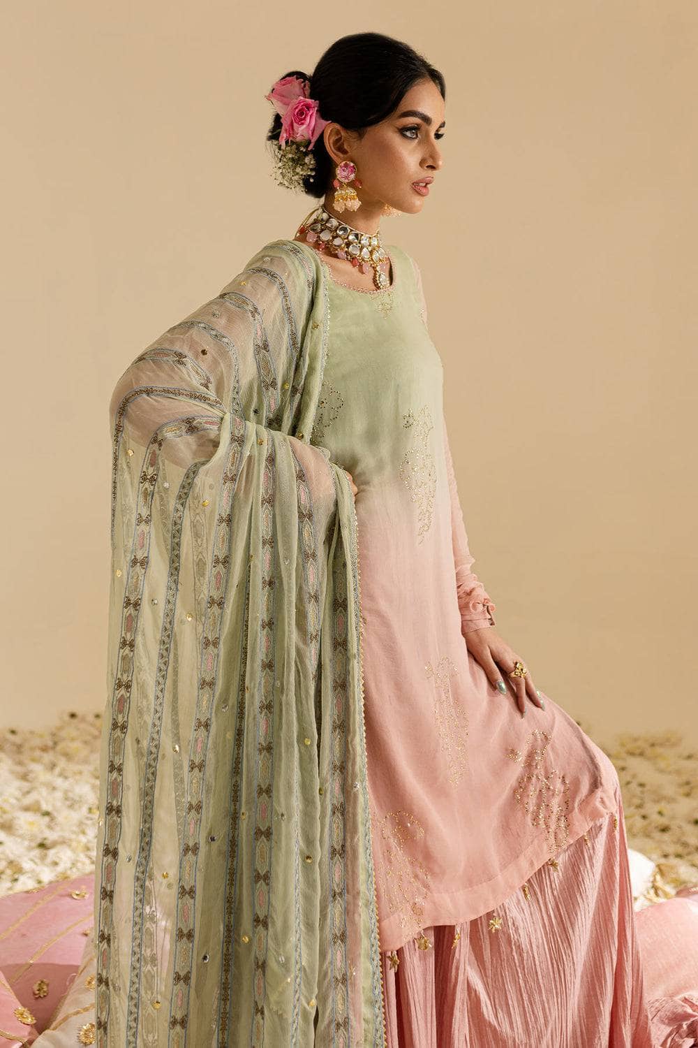 img_nureh_mukeshkari_awwal_boutique