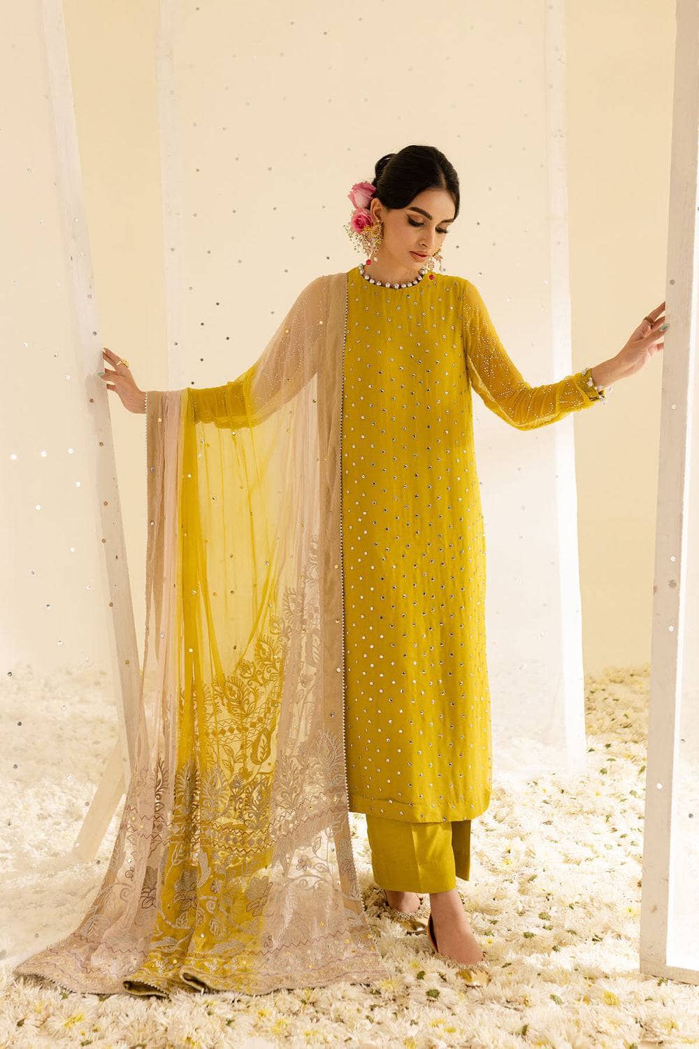 img_nureh_mukeshkari_awwal_boutique