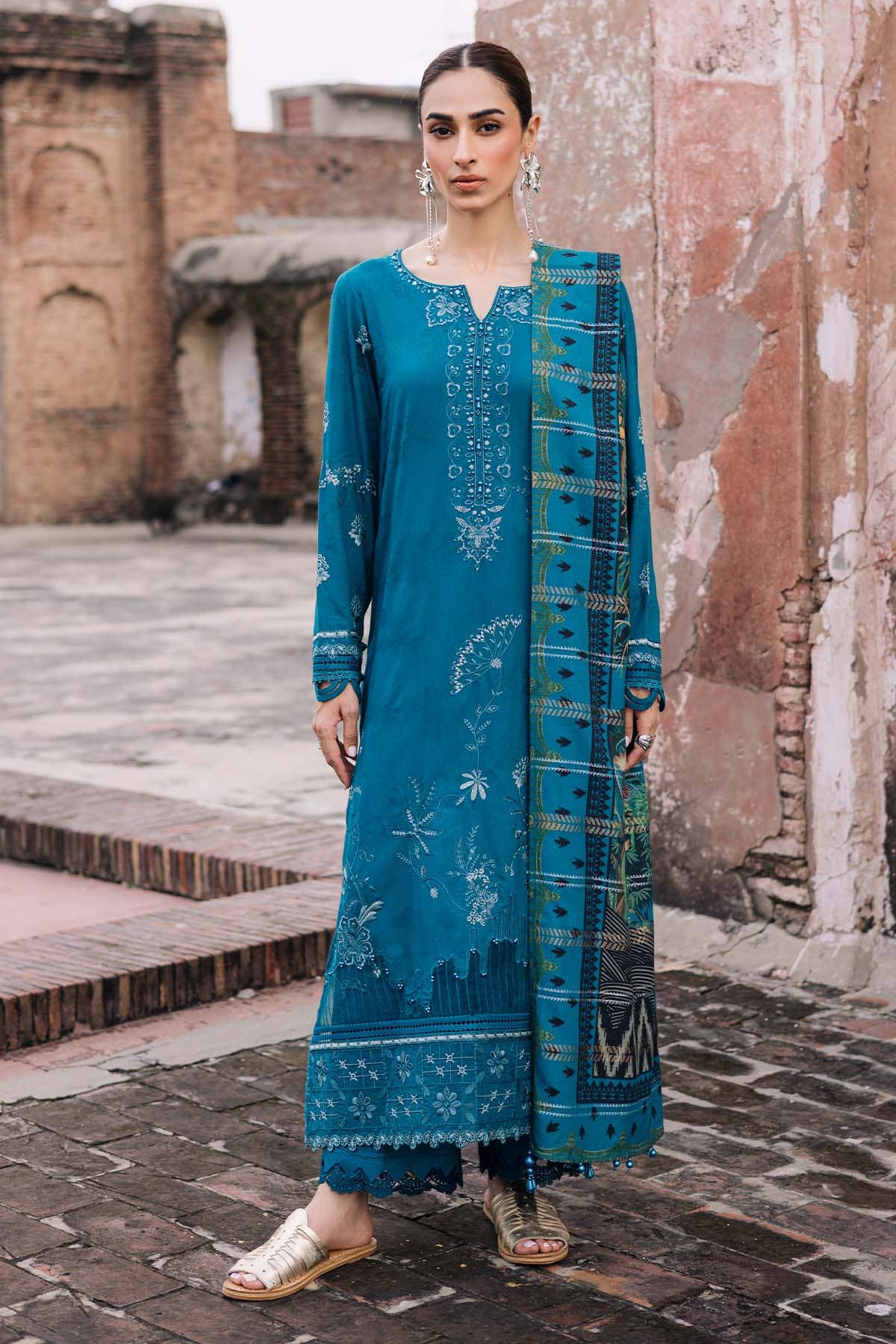 Nureh Maya Linen 25/NW 106