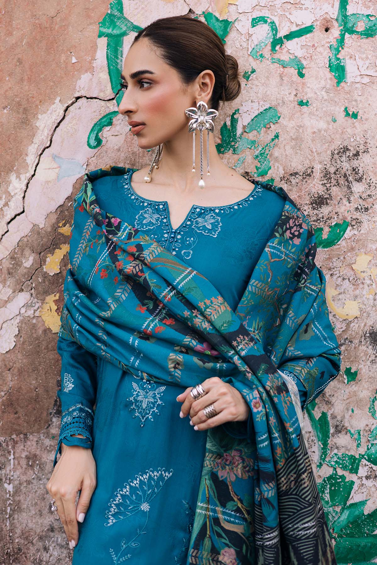 Nureh Maya Linen 25/NW 106