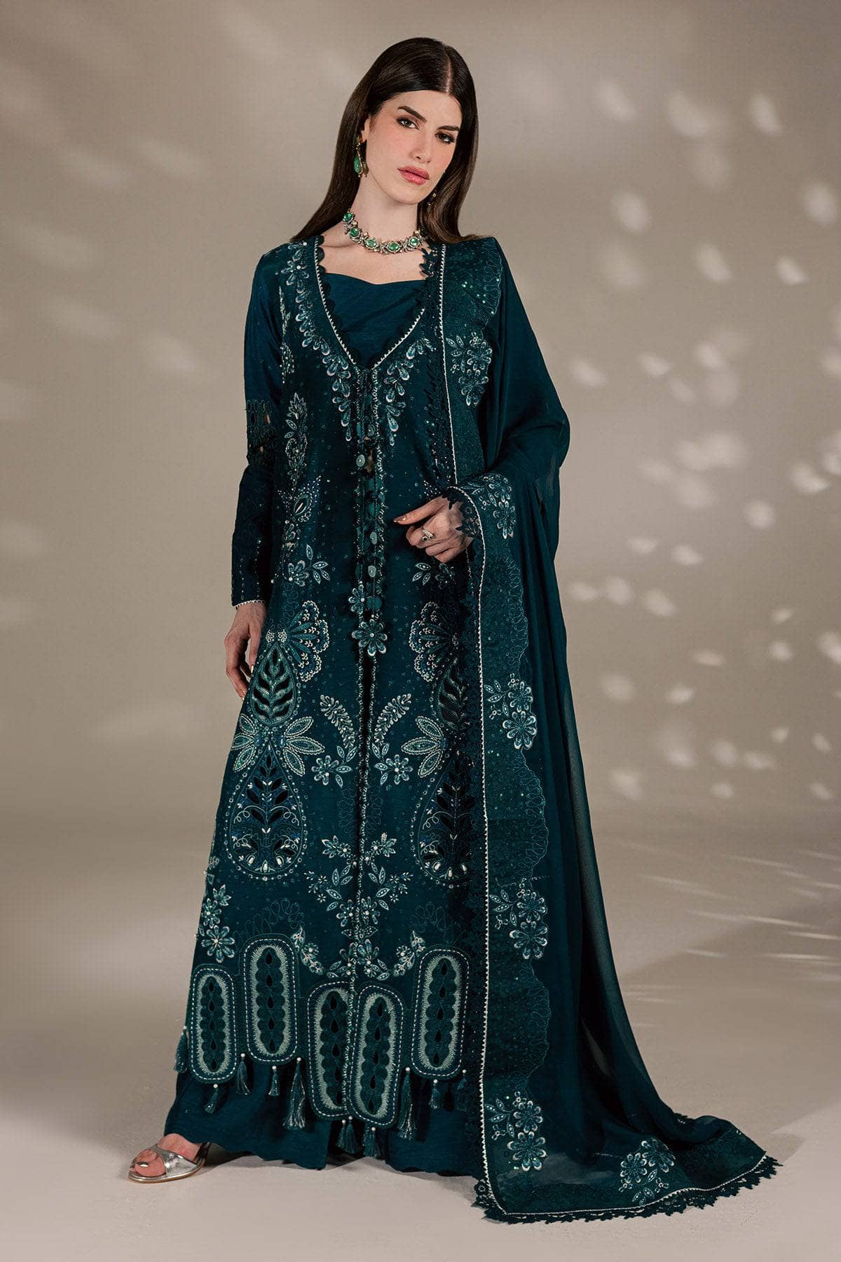 img_nureh_silk_awwal_boutique