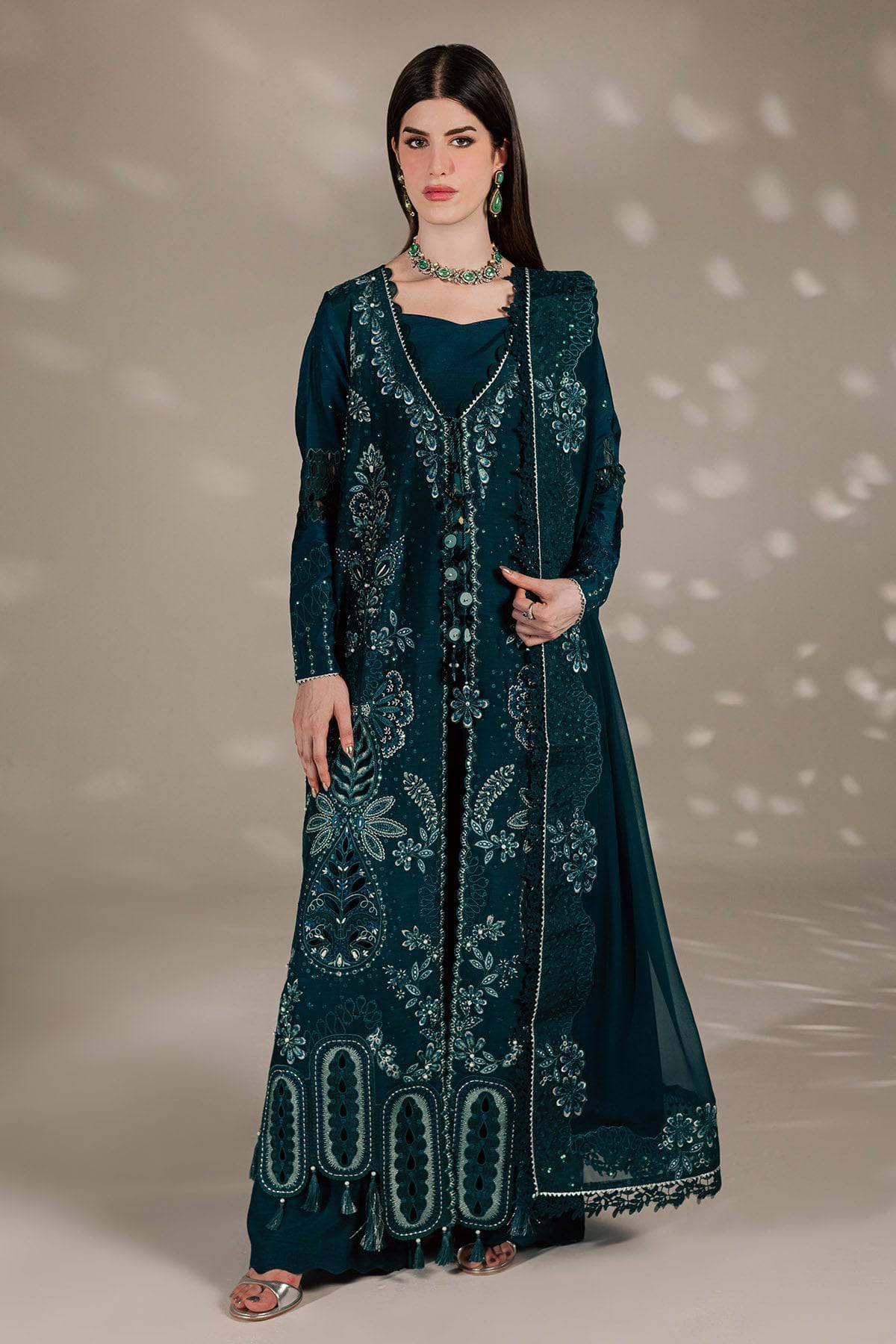 img_nureh_silk_awwal_boutique