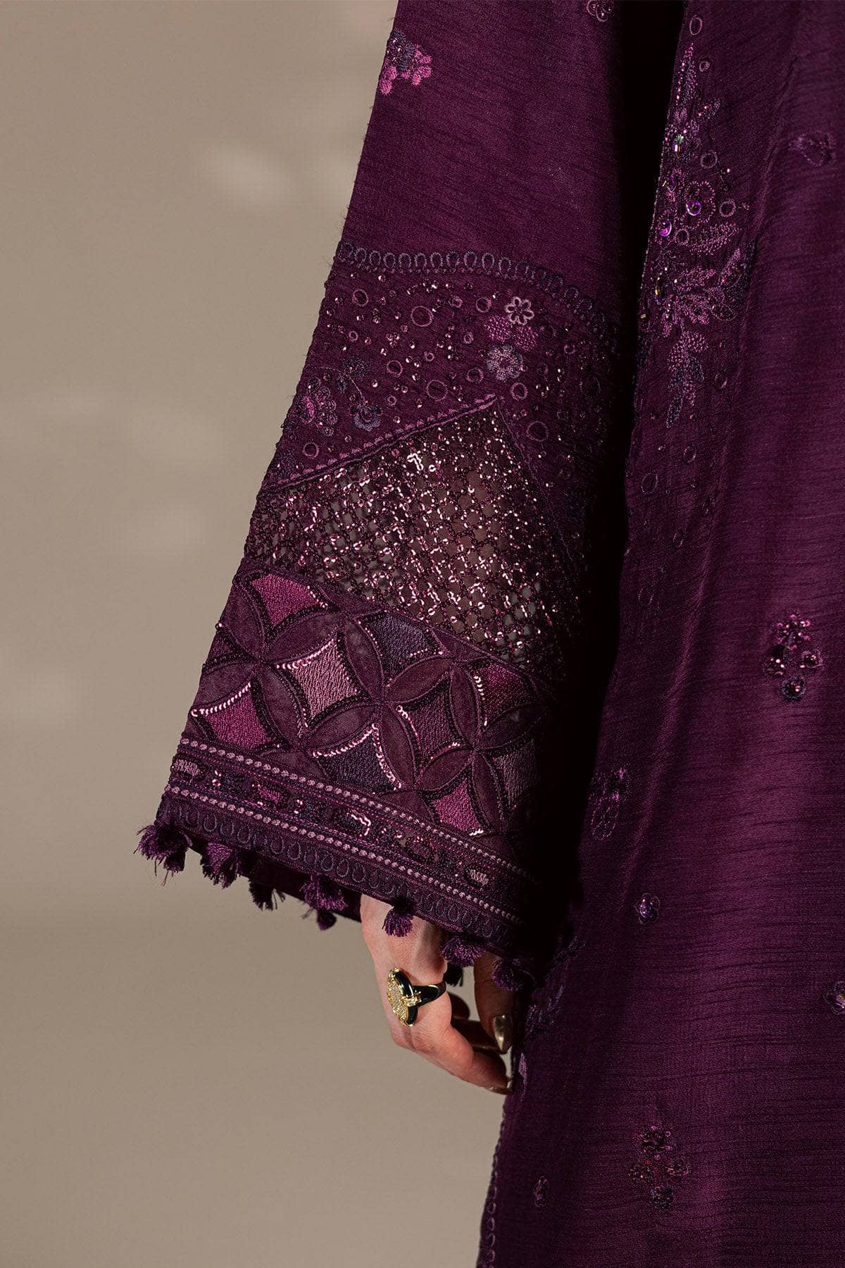 Nureh Silk 26/Premium Silk/Hand Embellished/S-36