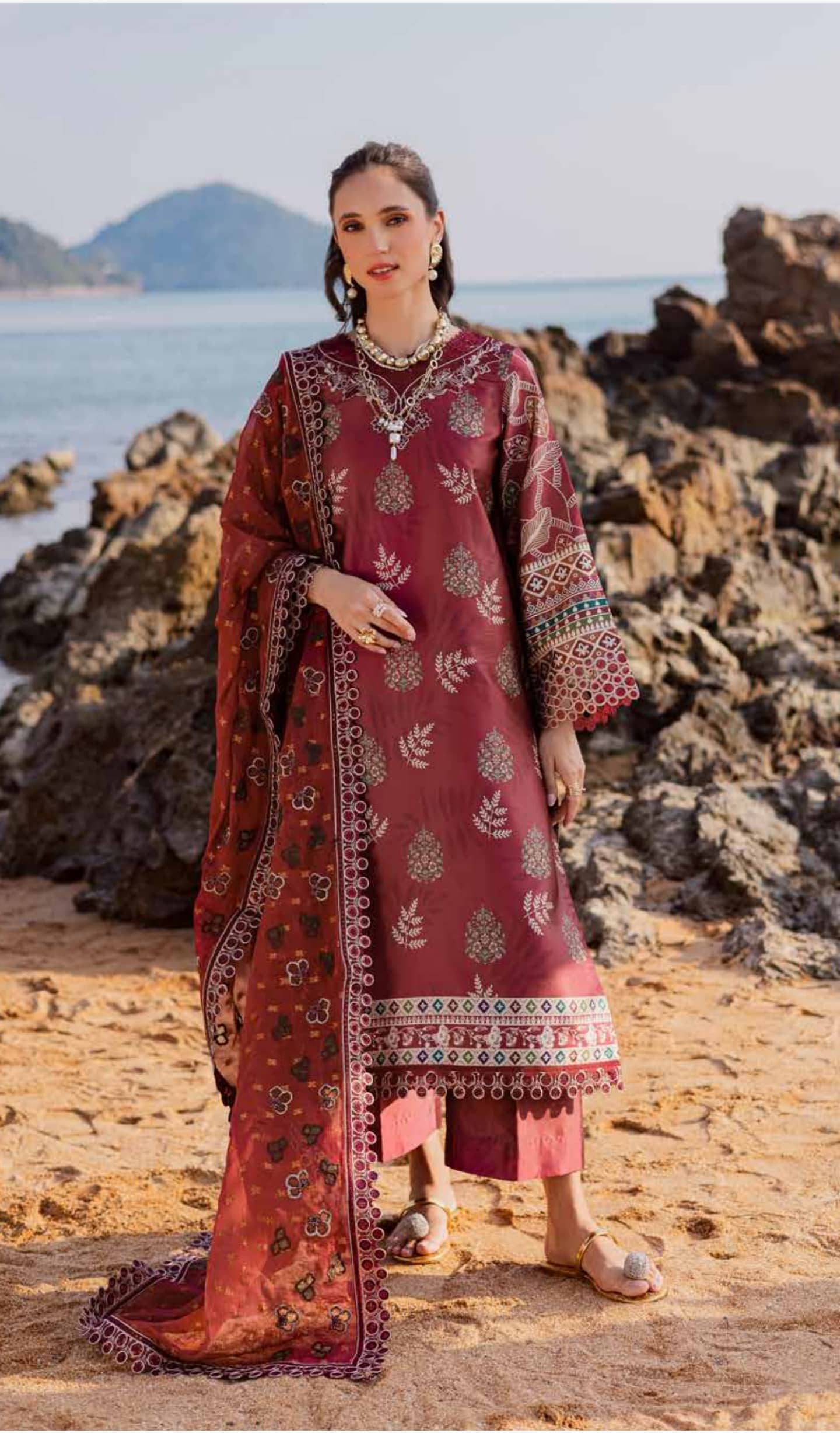 img_nureh_silk_awwal_boutique