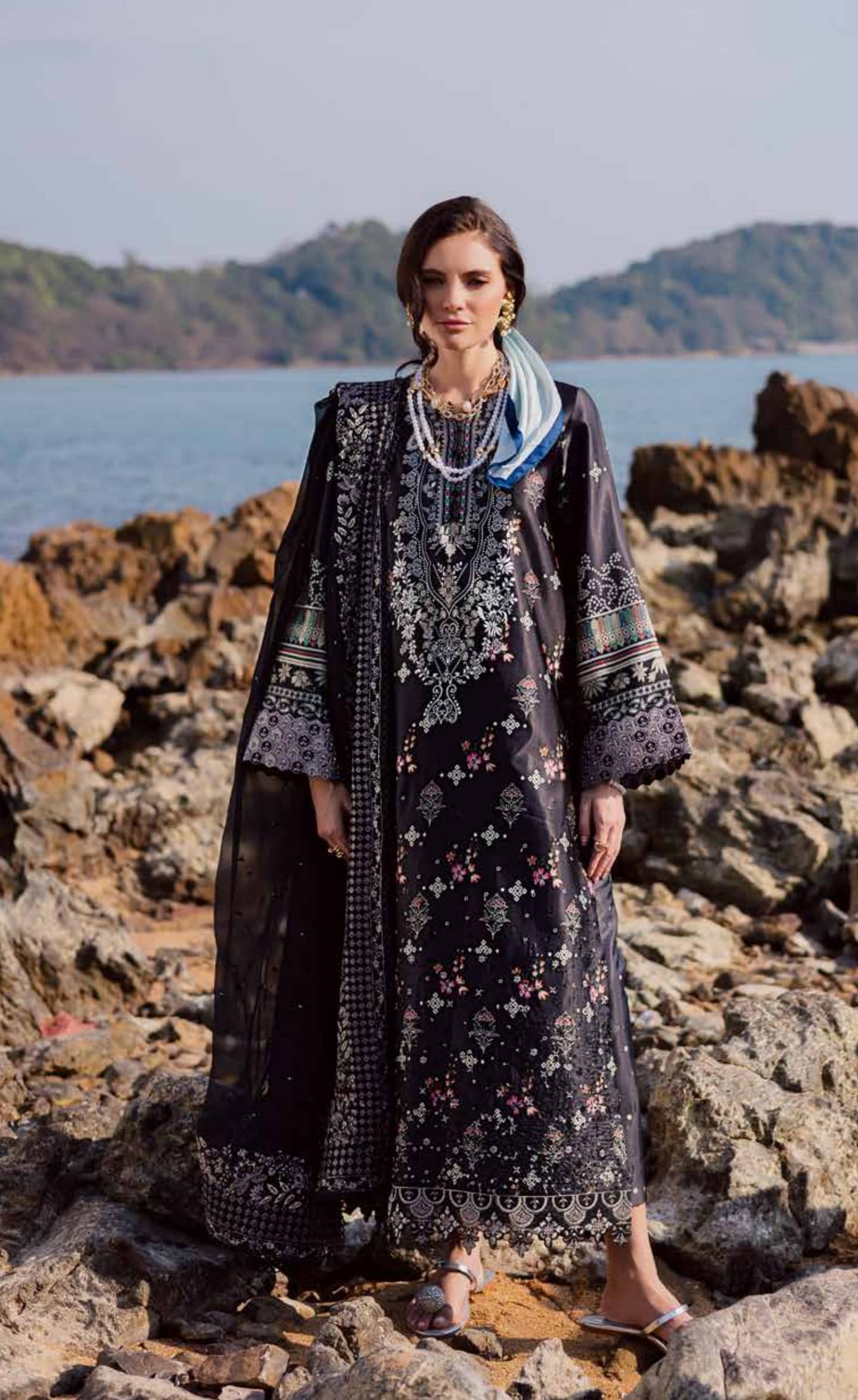 img_nureh_silk_awwal_boutique