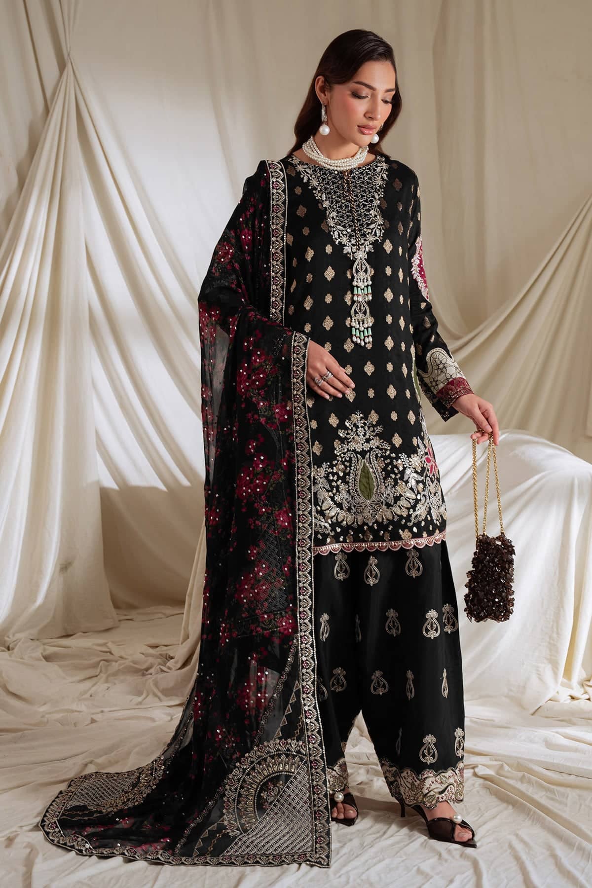 img_nureh_omara_awwal_boutique