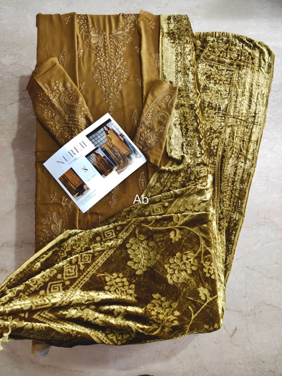 Open Pics\Nureh Exclusive 26/Warm Leather Peach/ Velvet Palachi Shawl/NE-283