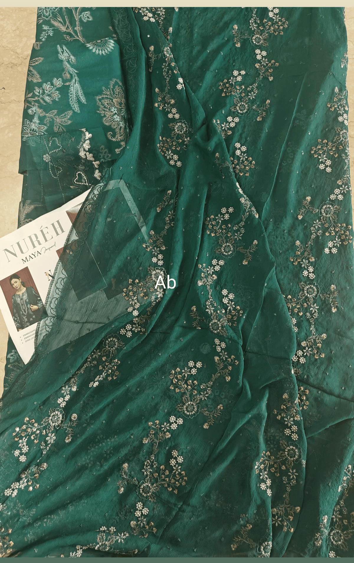 Open Pics\Nureh Maya Jacquard 26/NJ- 110