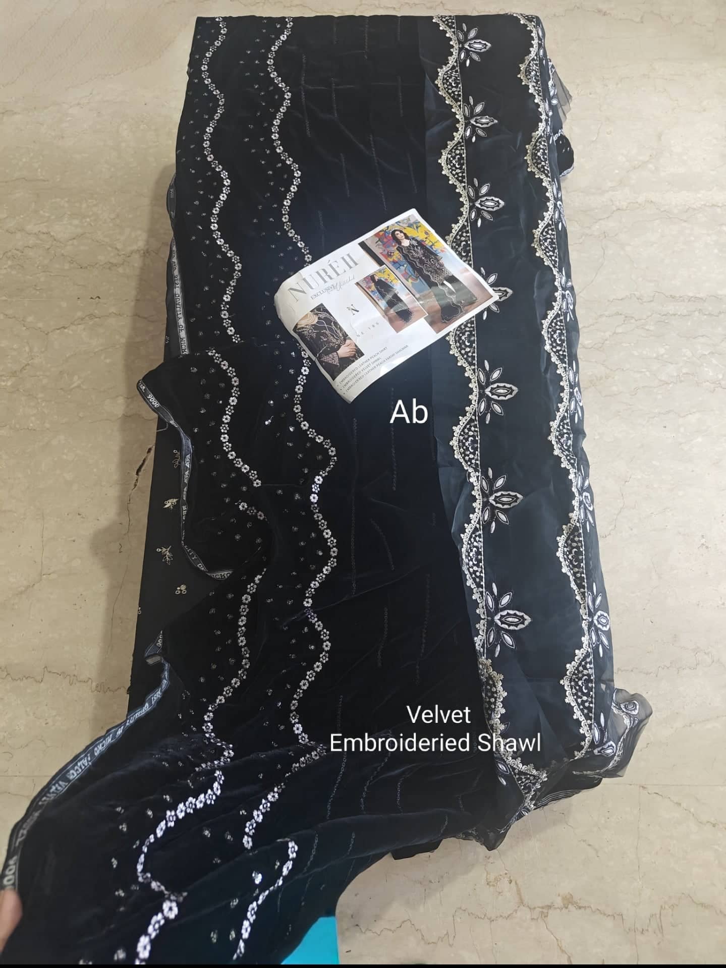 Nureh Velvet open pics Open Pic/Nureh Exclusive Luxury Formals/Velvet Embroideried Shawl/NE 185