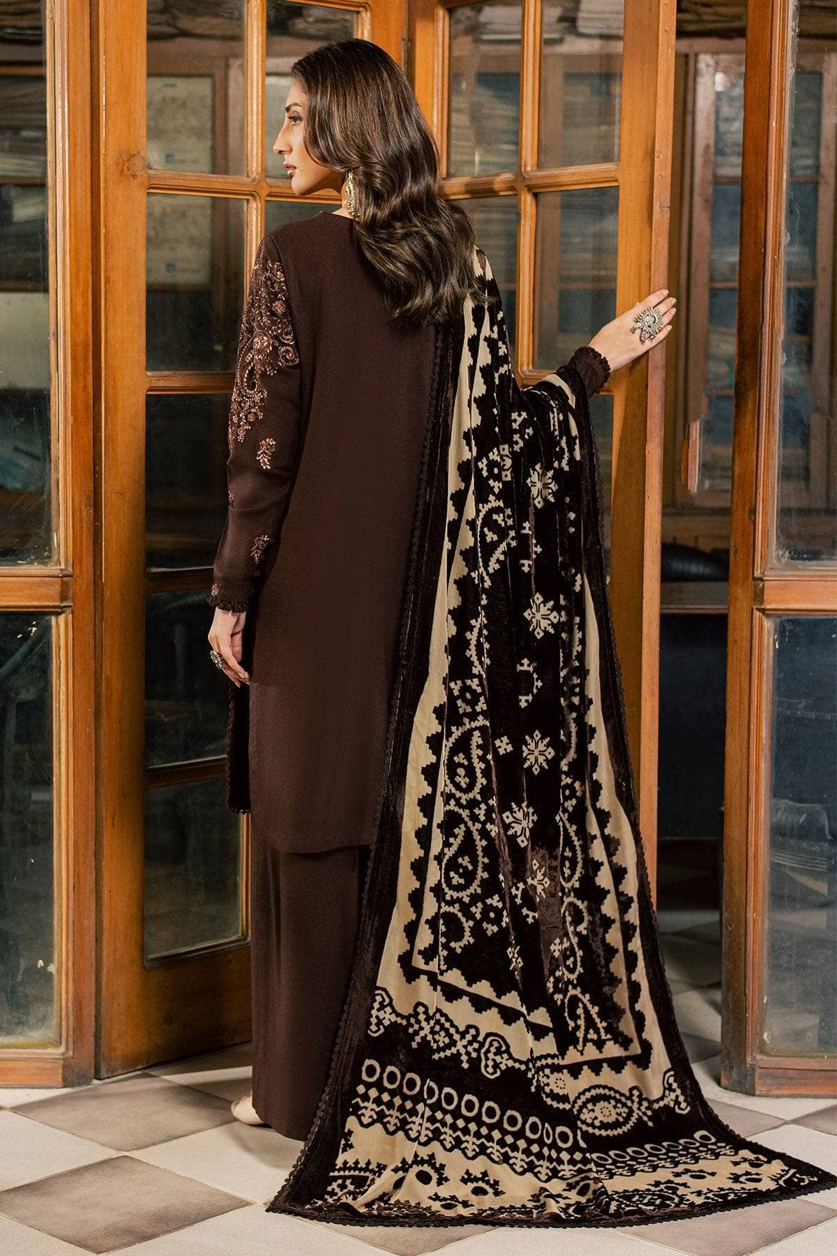 Nureh Exclusive 26/Warm Leather Peach/ Velvet Palachi Shawl/NE 285