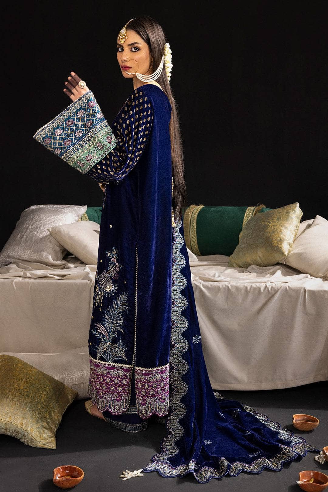img_nureh_velvet_awwal_boutique