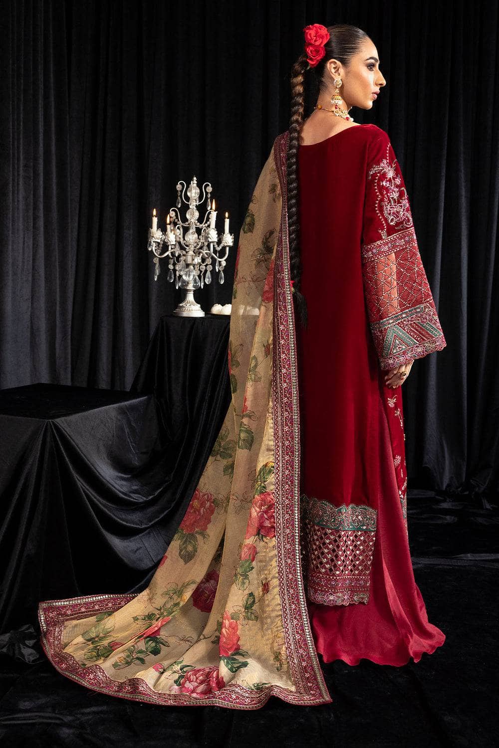 img_nureh_maya_velvet_awwal_boutique