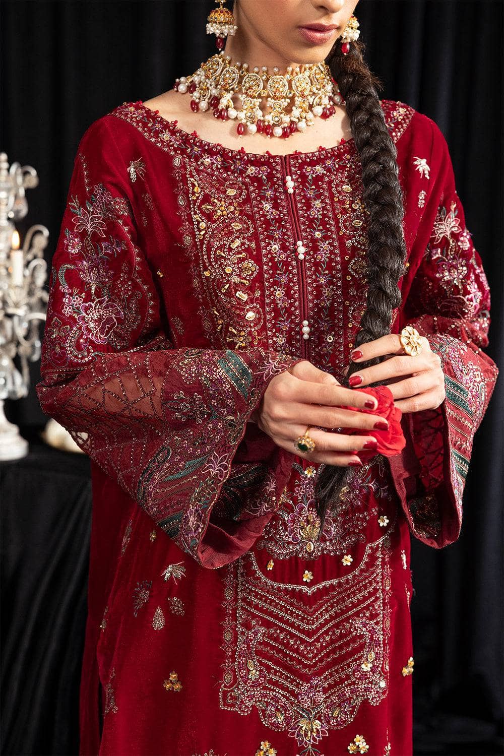 img_nureh_maya_velvet_awwal_boutique