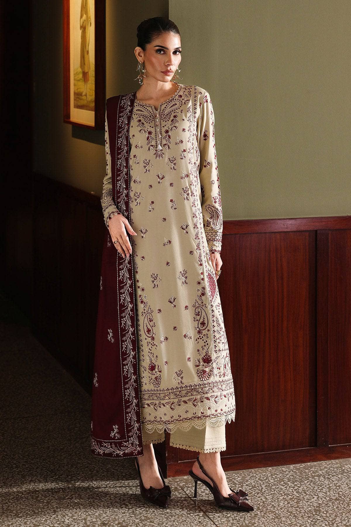 img_nureh_exclusive_shawl_collection_awwal_boutique