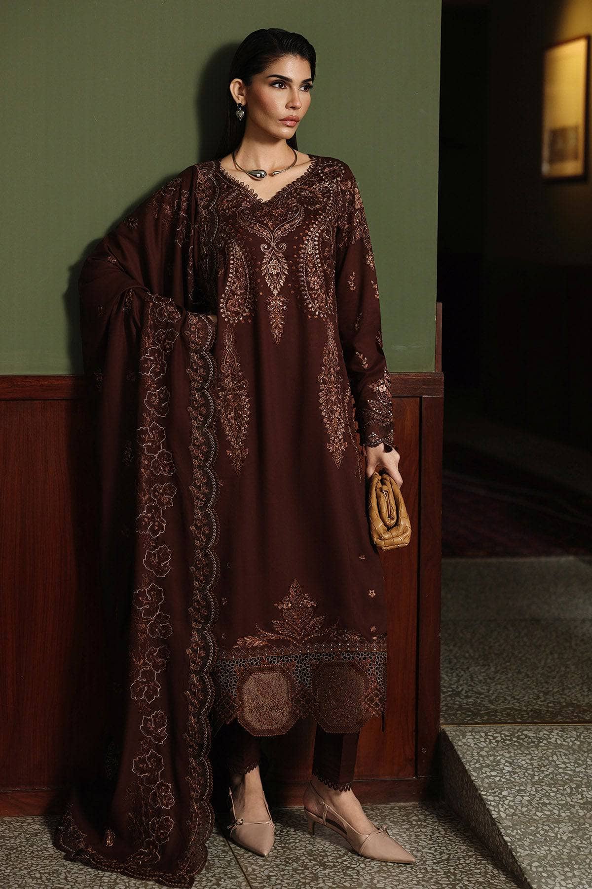 img_nureh_exclusive_shawl_collection_awwal_boutique