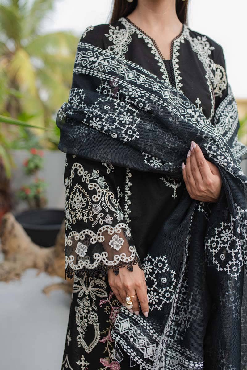 img_qalamkar_q_line_24_awwal_boutique