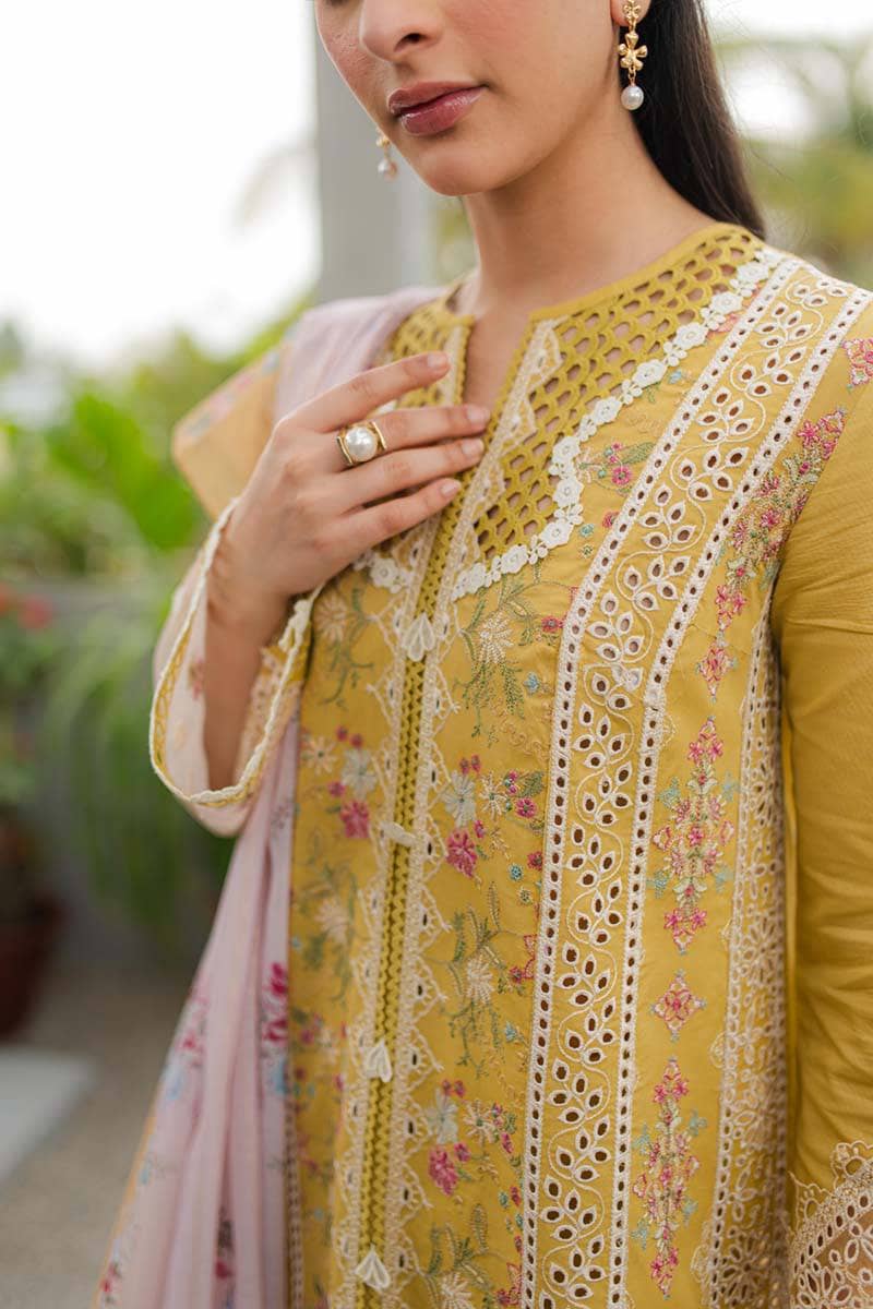 img_qalamkar_q_line_24_awwal_boutique