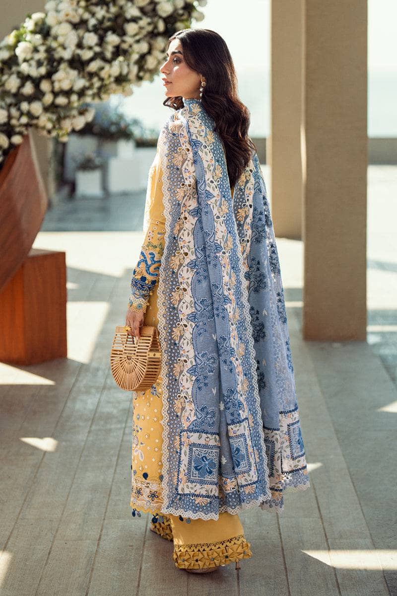 img_qalamkar_luxury_sahil_lawn_23_awwal_boutique
