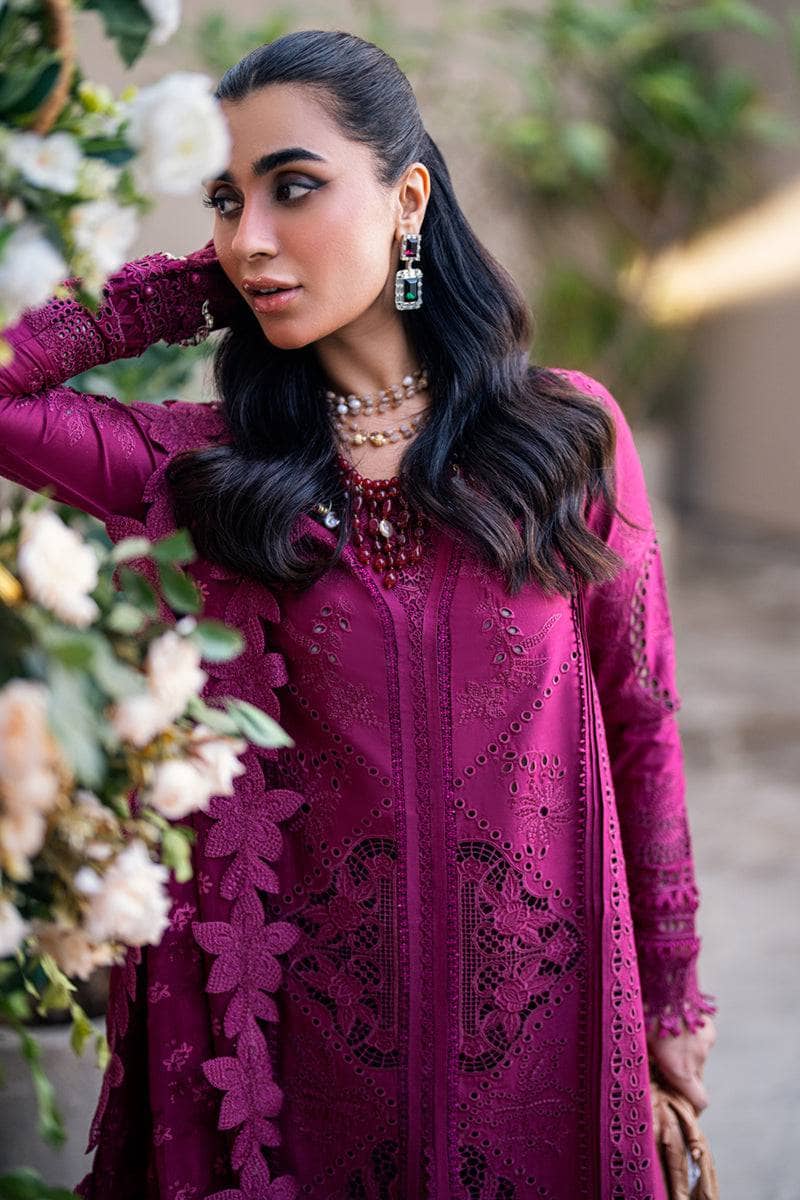 img_qalamkar_luxury_sahil_lawn_25_awwal_boutique