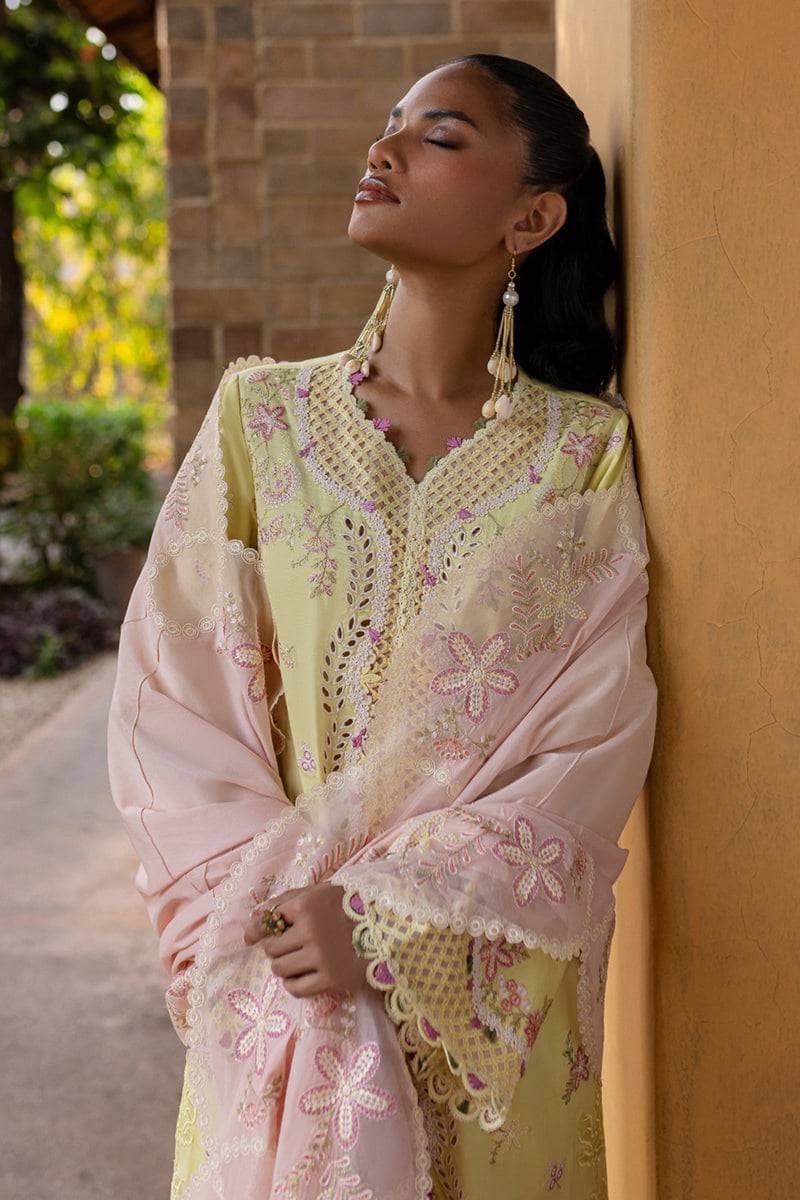 img_qalamkar_q_line_linen_awwal_boutique