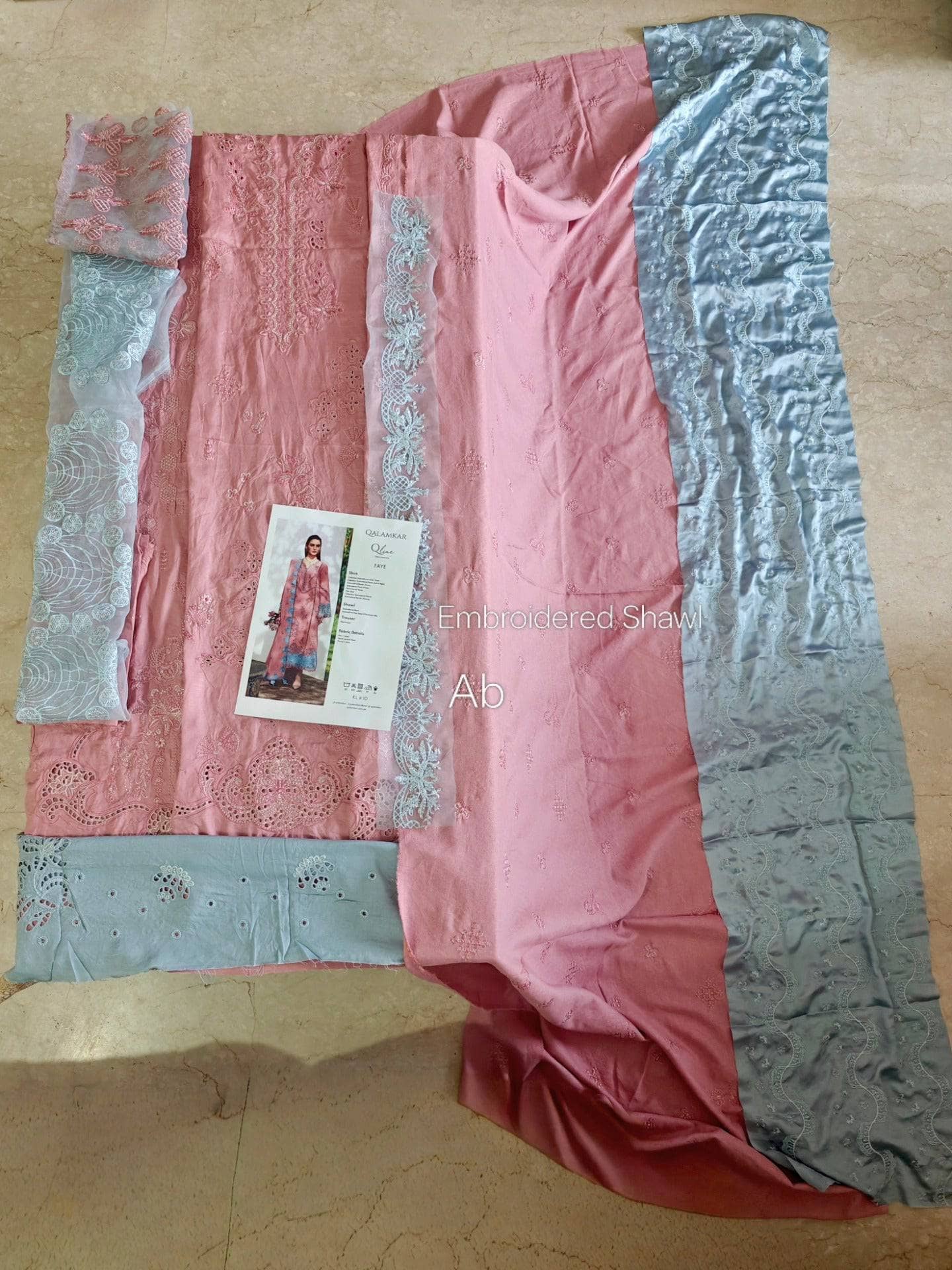 img_qalamkar_q_line_linen_awwal_butique