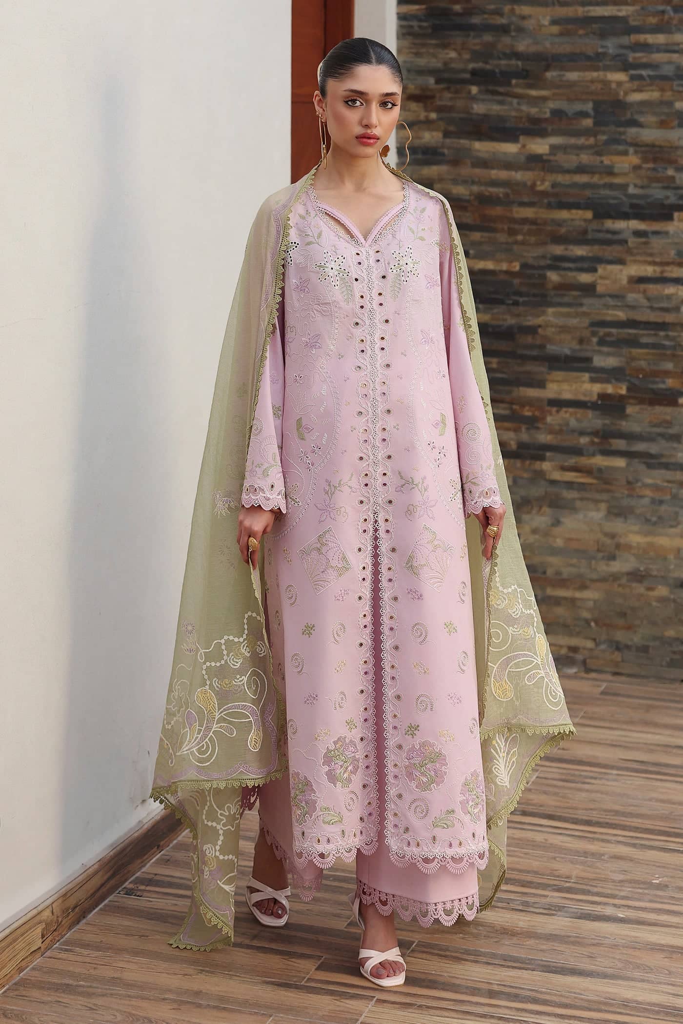 img_qalamar_q_line_awwal_boutique