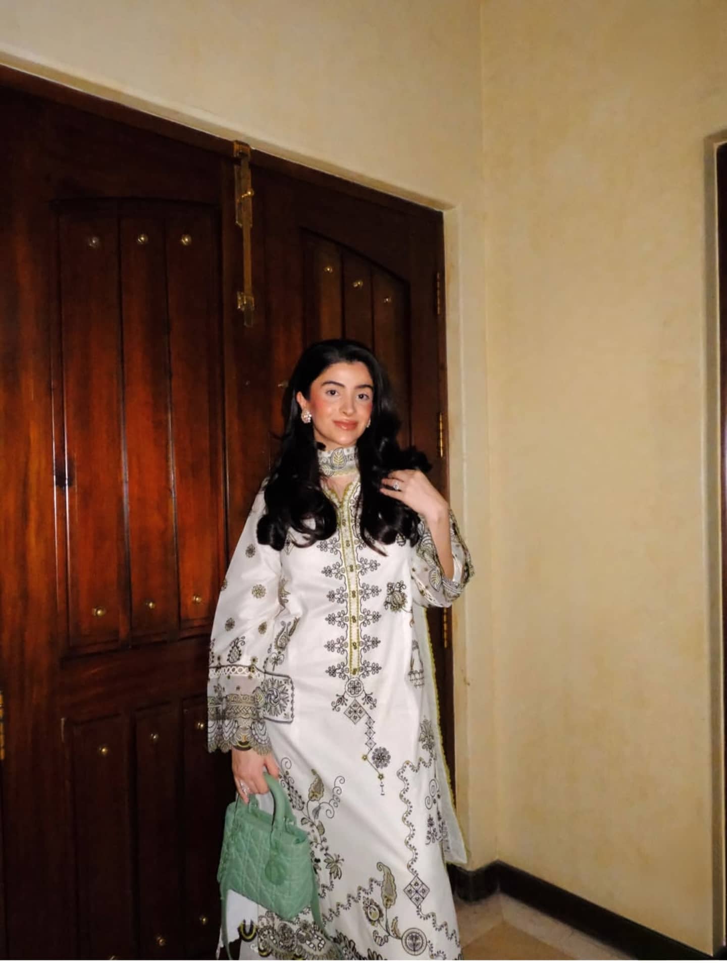 img_spotted_in_qalamkar_q_line_awwal_boutique