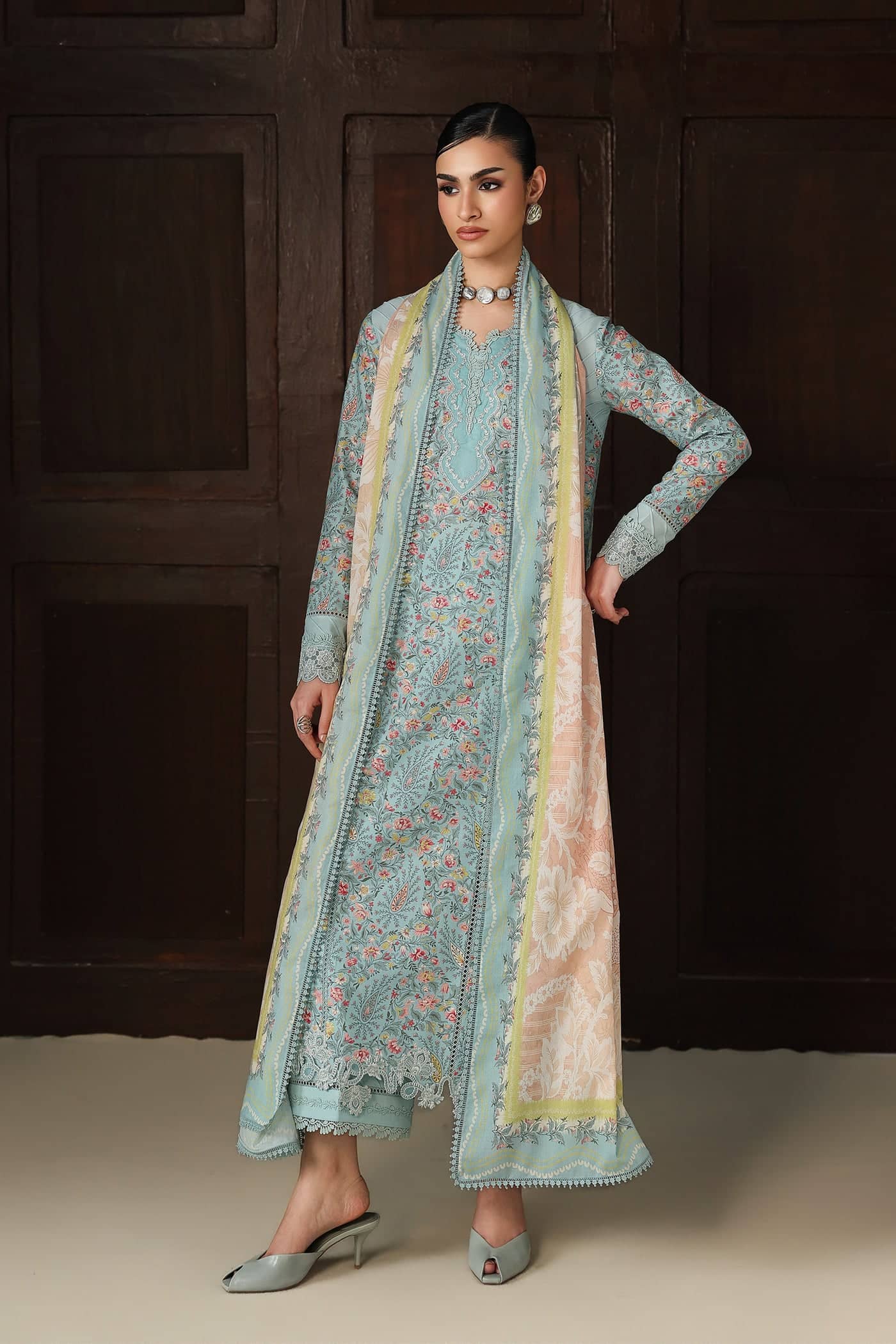 img_qalamkar_q_print_vol_2_lawn_awwal_boutique