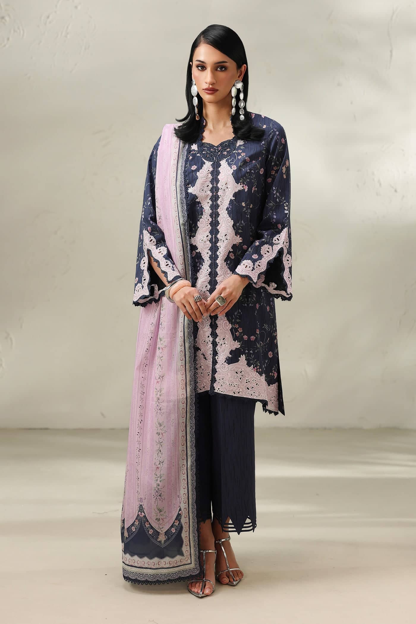 Hot 🔥 Seller/Restocked/Qalamkar Q Print 26/Drop 2/Zeena/3A